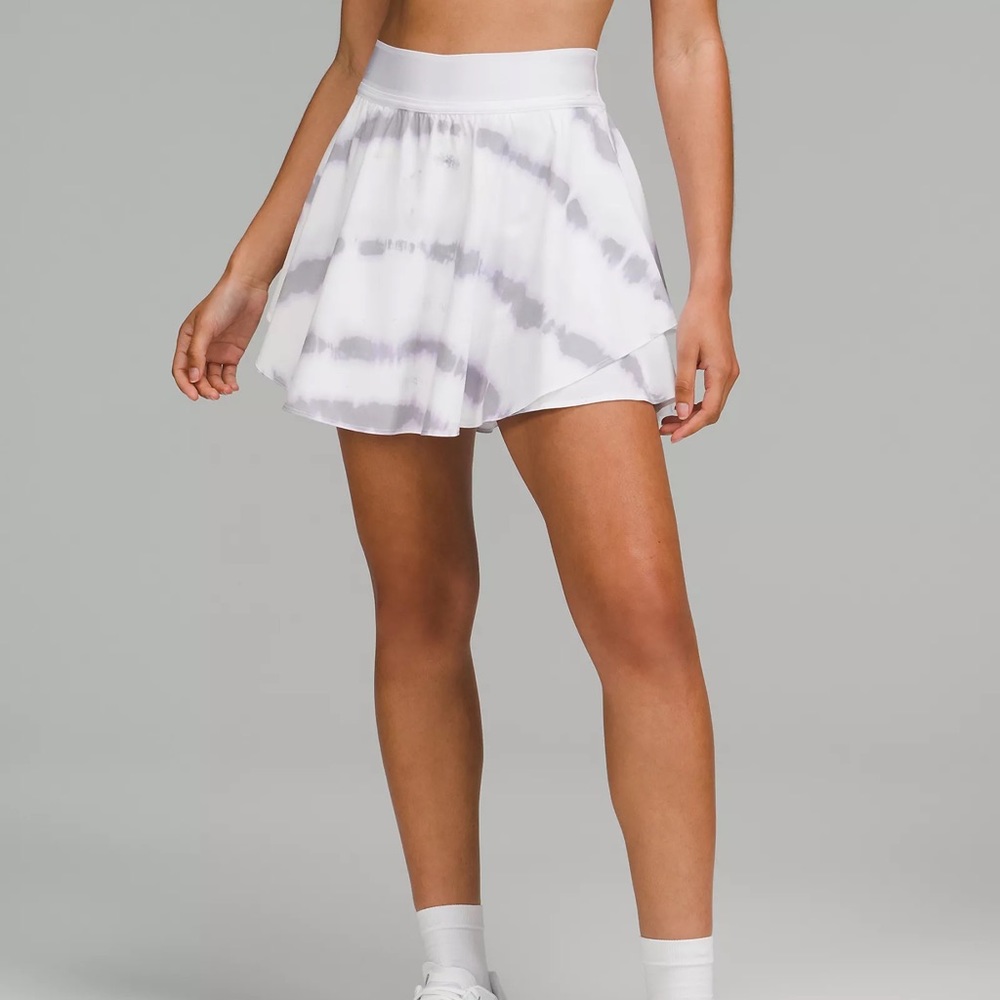 lululemon athletica White & Light Gray Tie-Dye Athletic Skort